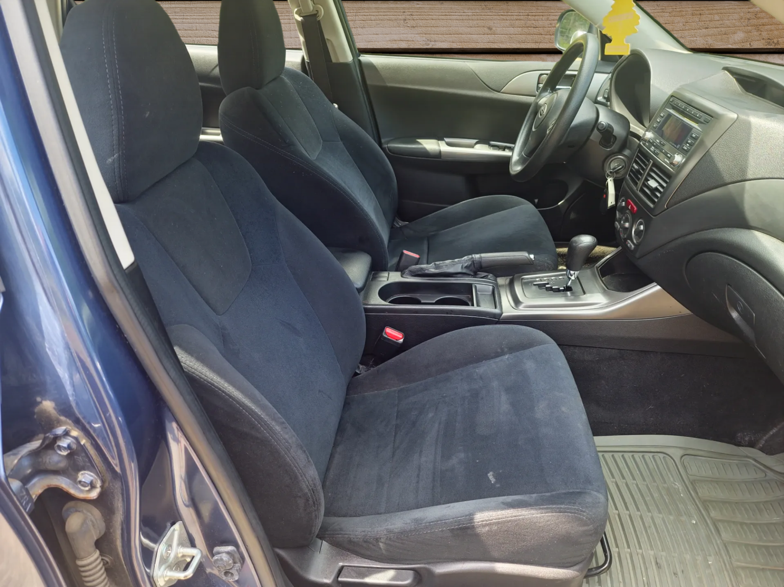 
								2011 Subaru impreza full									