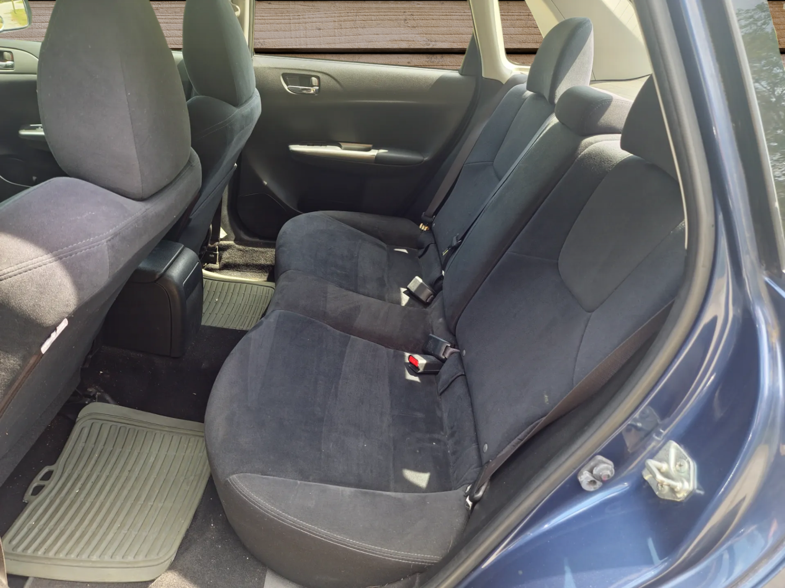 
								2011 Subaru impreza full									