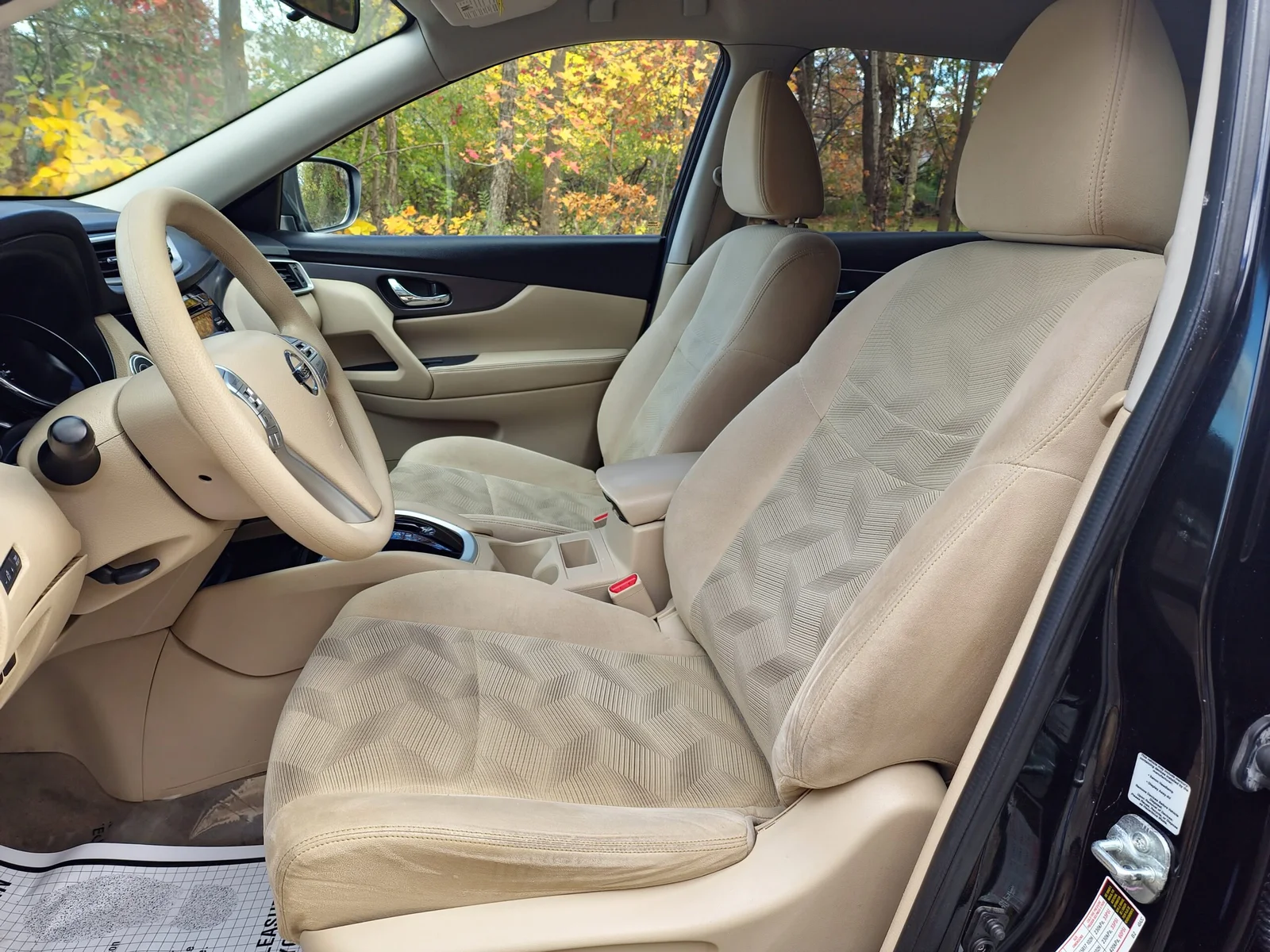 
								2014 Nissan Rouge SV full									