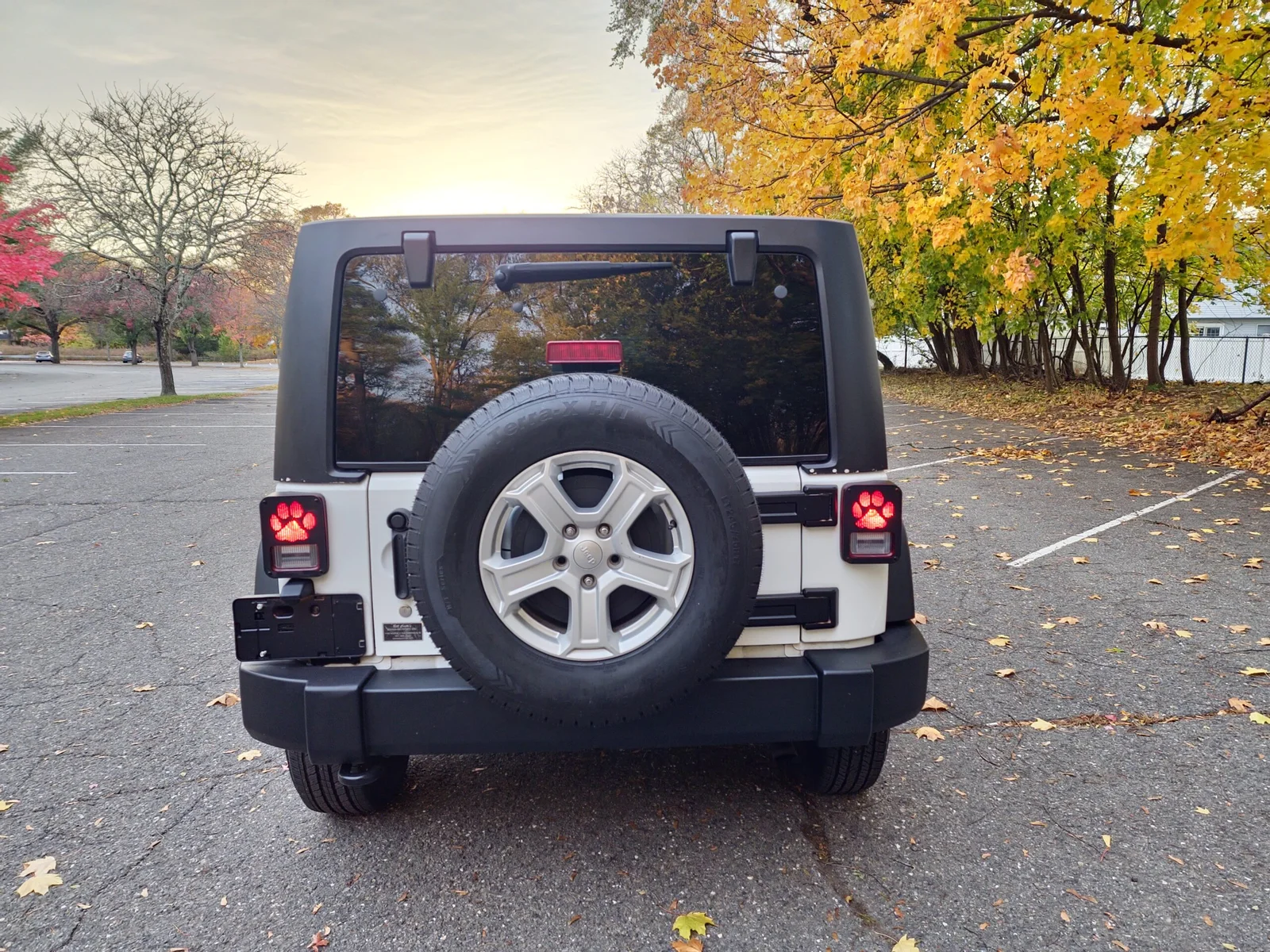 
								2012 Jeep Wrangler Unlimited Sport full									