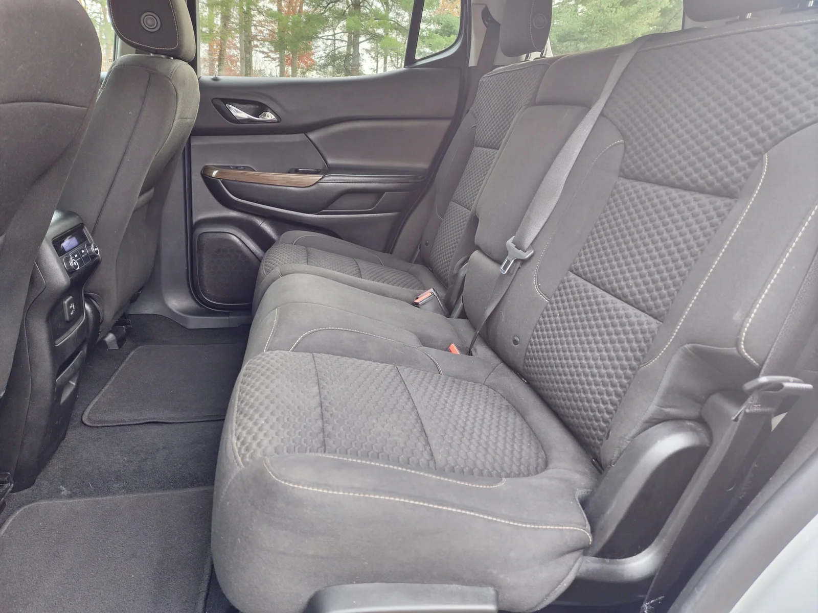 
								2019 GMC Acadia SLE-1 full									