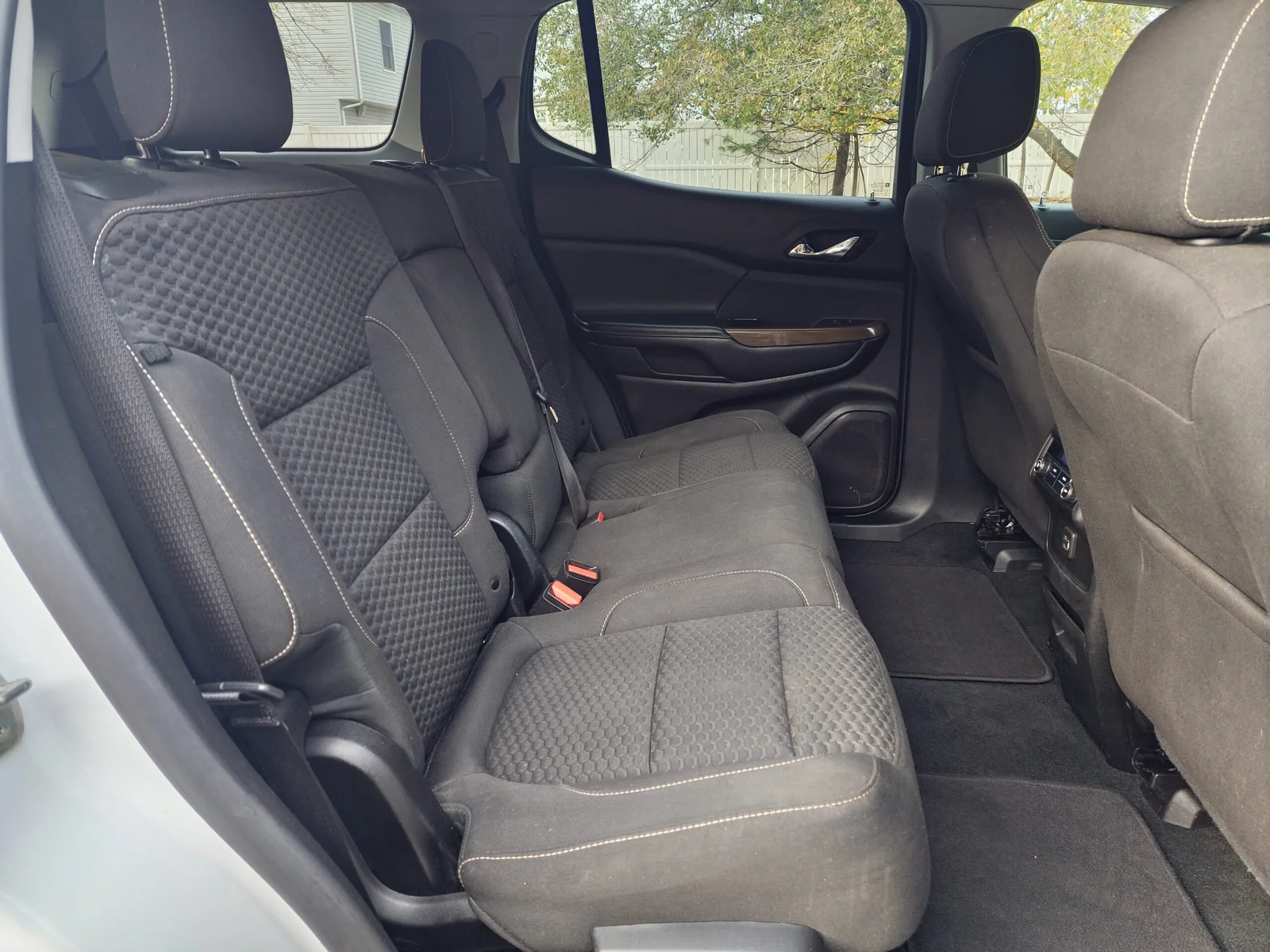 
								2019 GMC Acadia SLE-1 full									