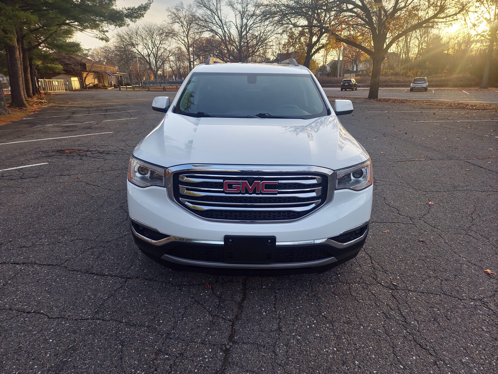 
								2018 GMC Acadia SLE-2 full									