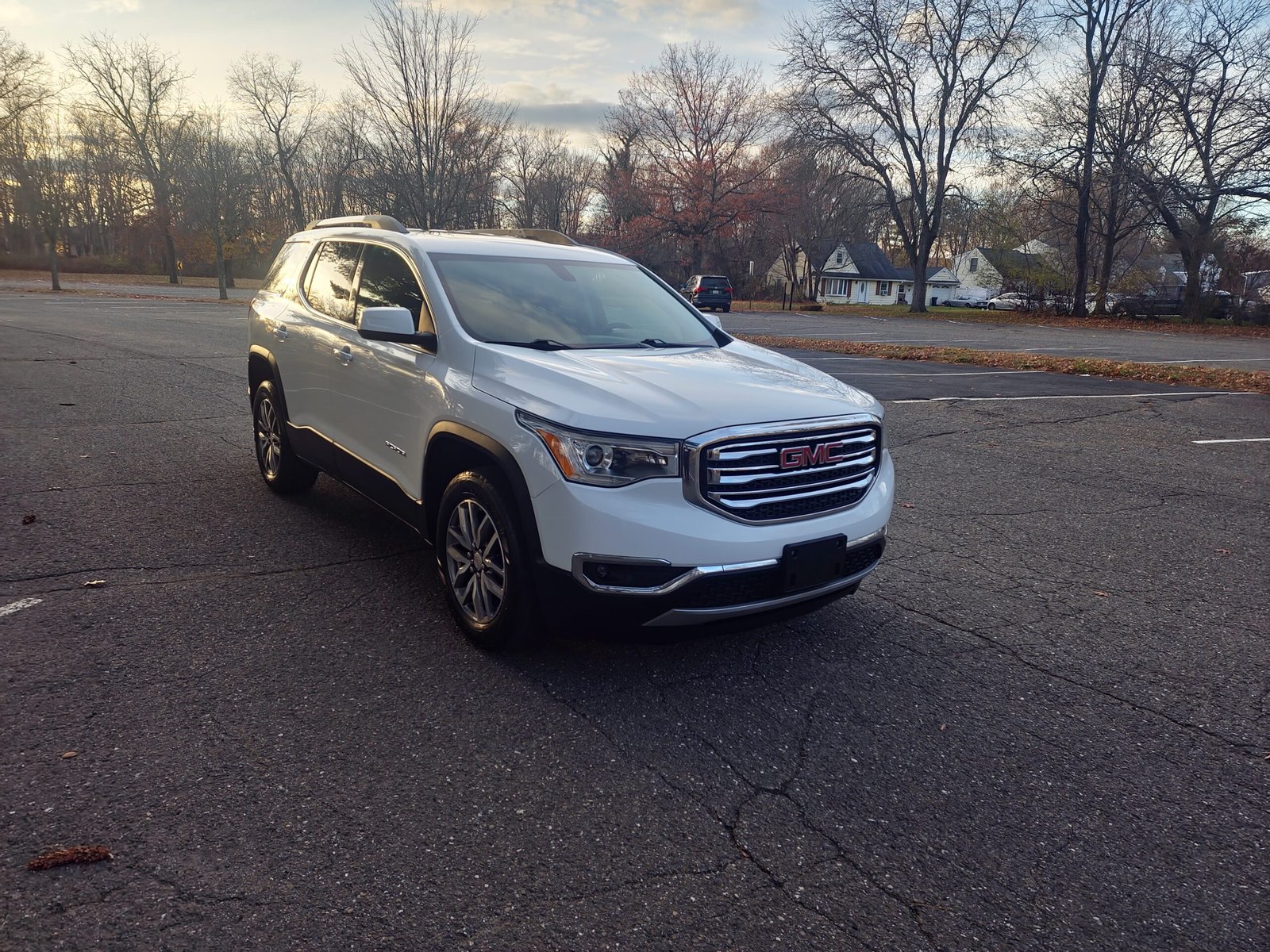 
								2018 GMC Acadia SLE-2 full									