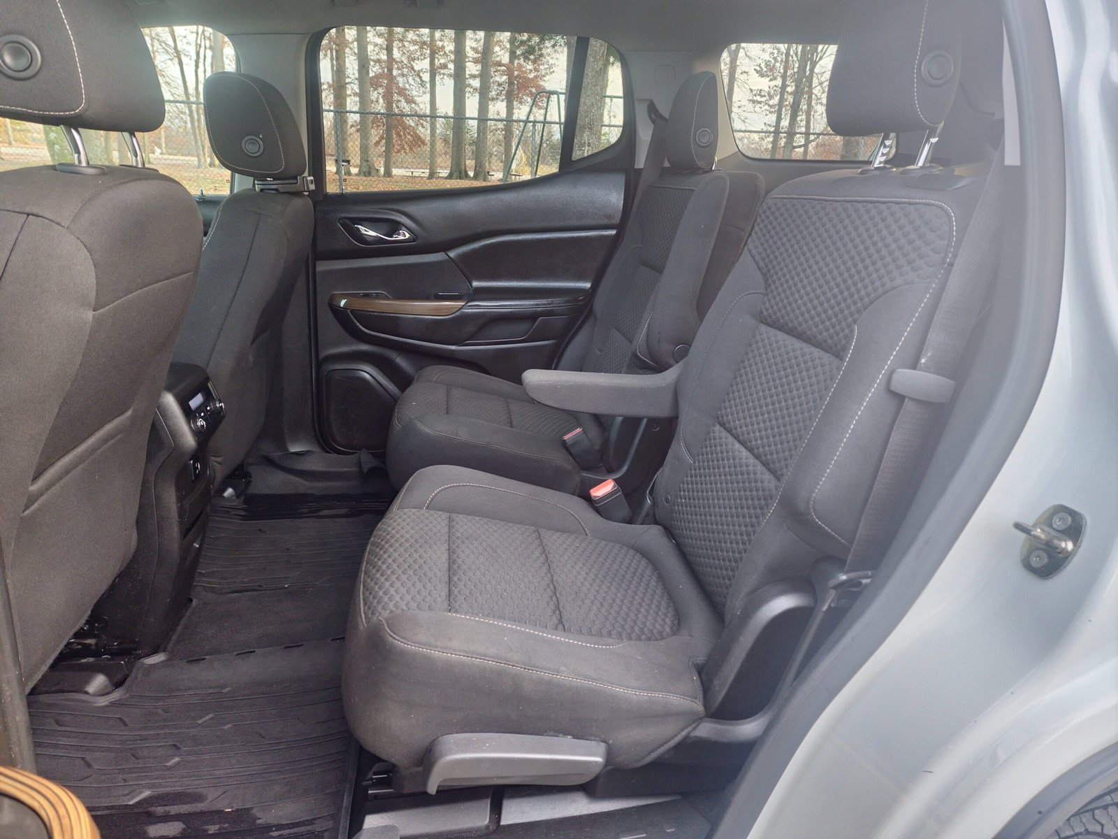 
								2018 GMC Acadia SLE-2 full									