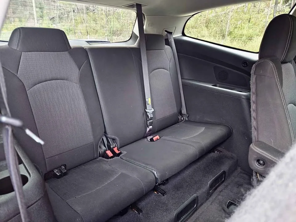 
								2016 Chevrolet traverse LT full									