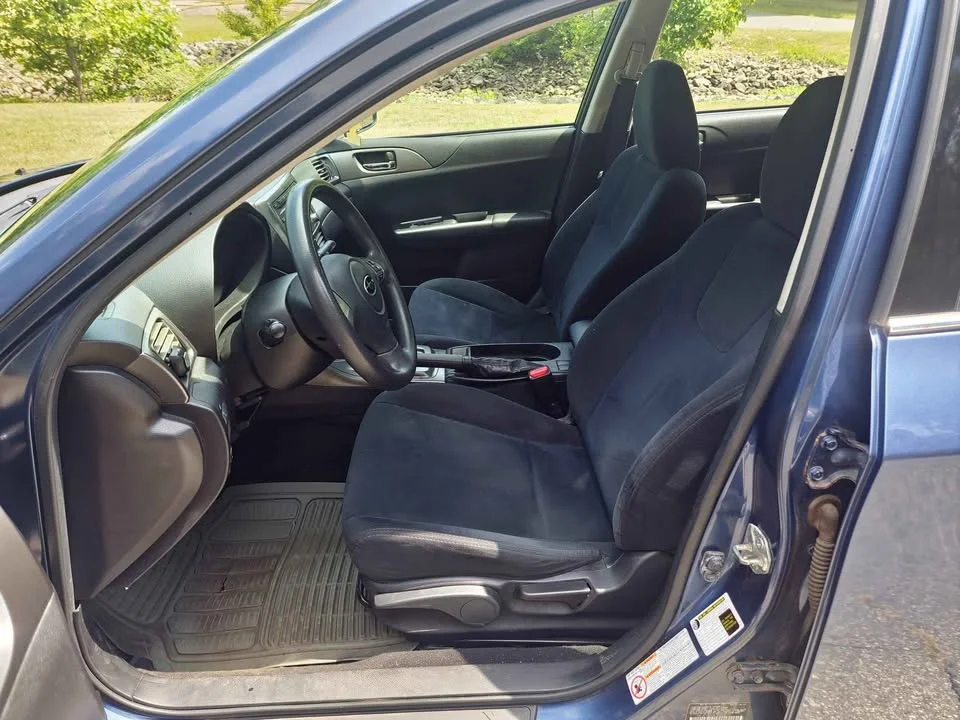 
								2011 Subaru impreza full									