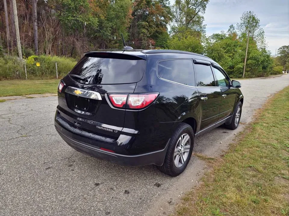 
								2016 Chevrolet traverse LT full									