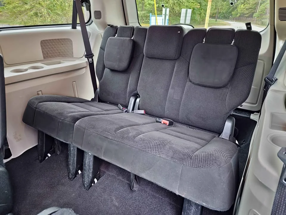 
								2016 Dodge Grand Caravan SE full									