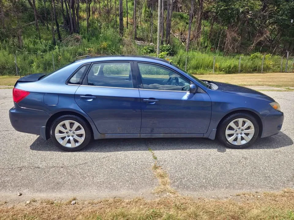 
								2011 Subaru impreza full									
