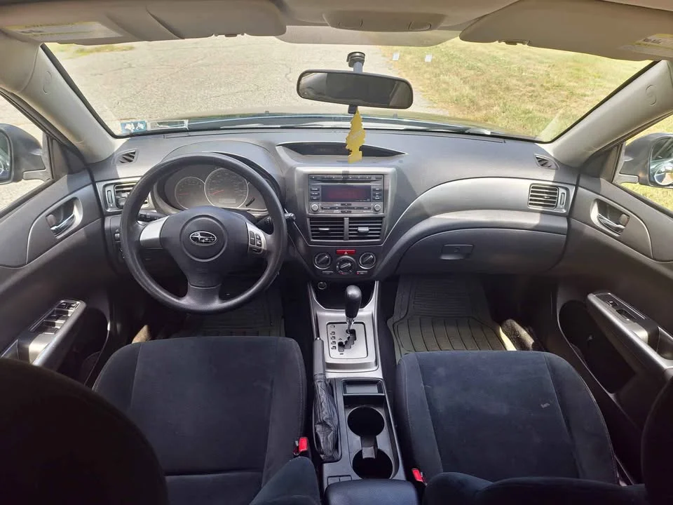 
								2011 Subaru impreza full									