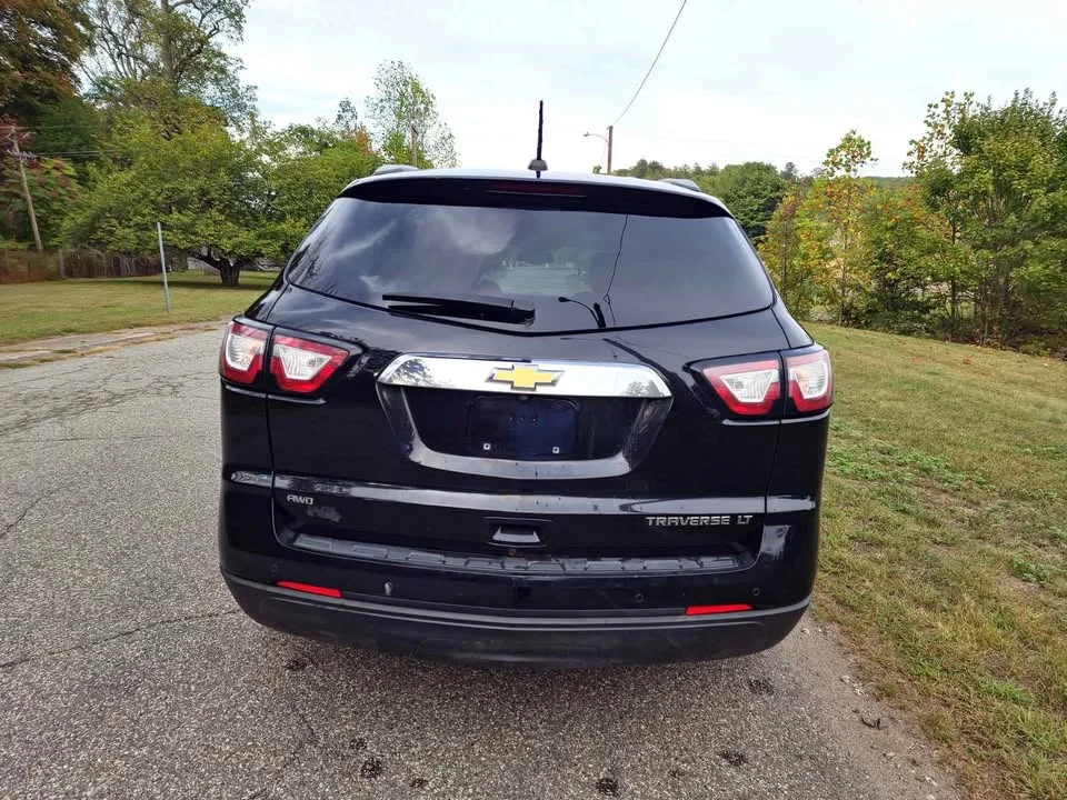 
								2016 Chevrolet traverse LT full									