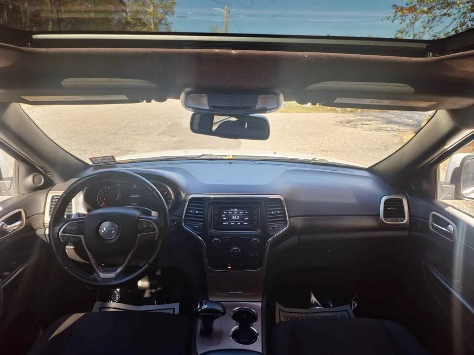 
								2014 Jeep grand cherokee – Laredo 4D full									