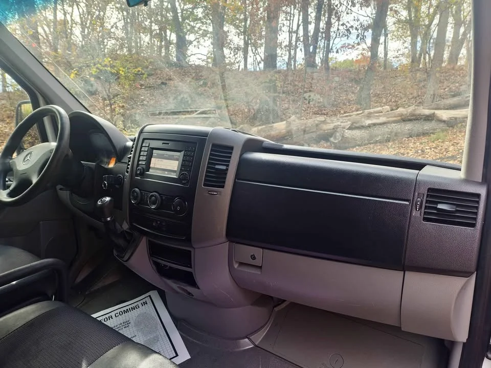 
								2018 Mercedes-Benz sprinter 2500 cargo High Roof w/144″ WB Van 3D full									