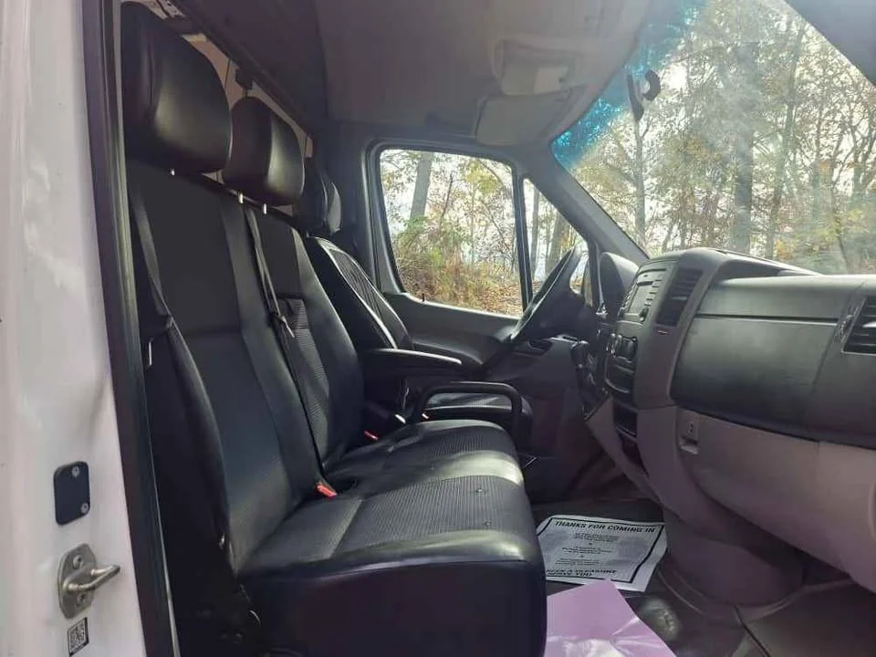 
								2018 Mercedes-Benz sprinter 2500 cargo High Roof w/144″ WB Van 3D full									
