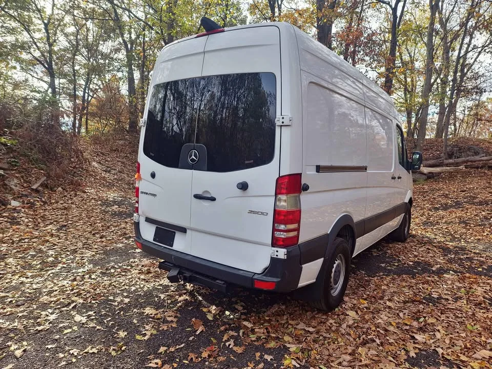 
								2018 Mercedes-Benz sprinter 2500 cargo High Roof w/144″ WB Van 3D full									