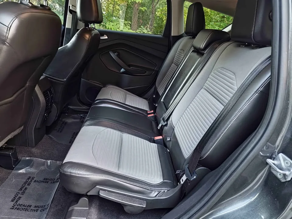 
								2017 Ford escape Titanium Sport Utility 4D full									