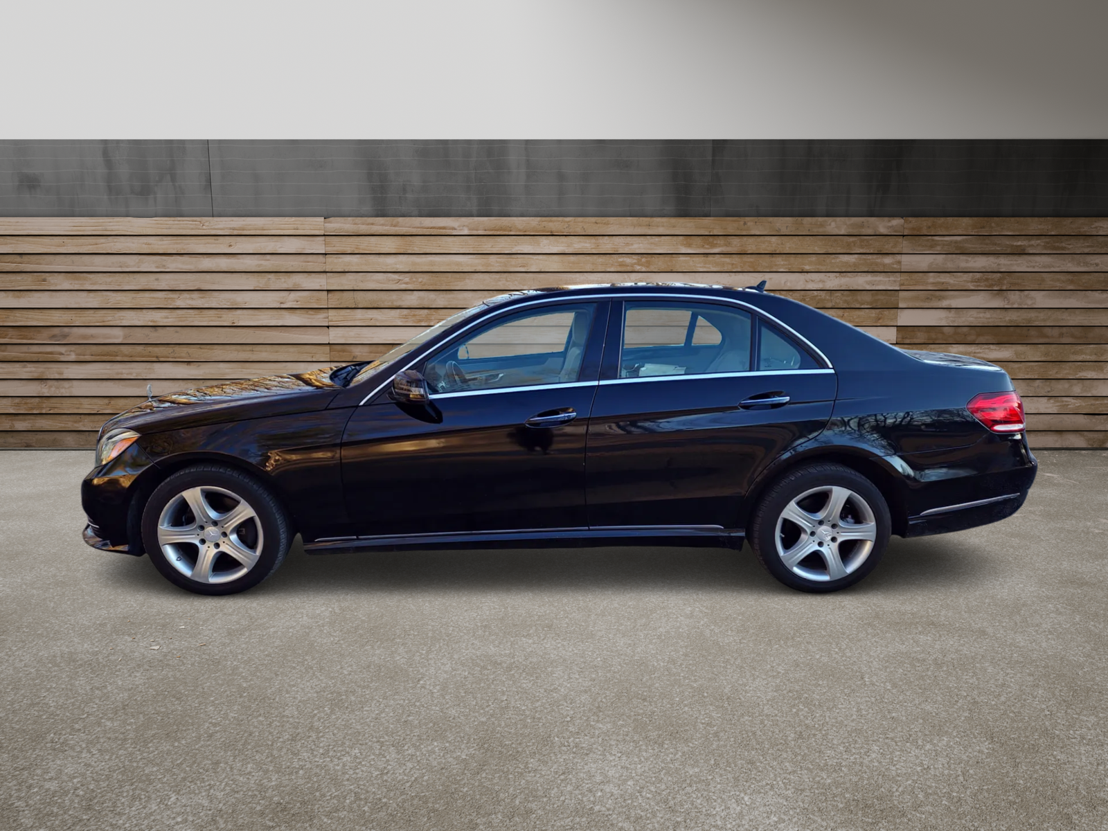 
								2015 Mercedes-Benz E-Class full									