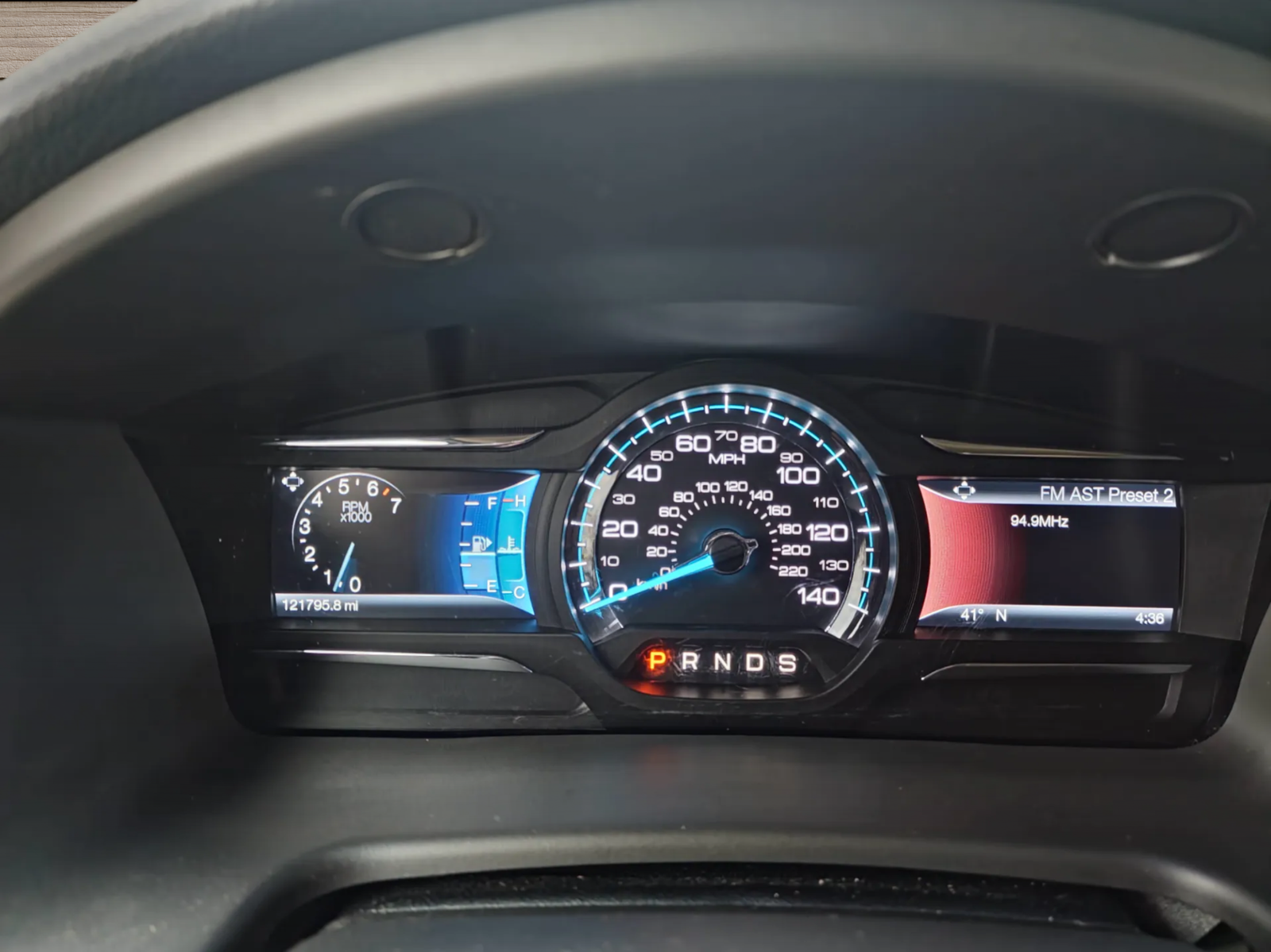 
								2017 Ford Flex SEL full									