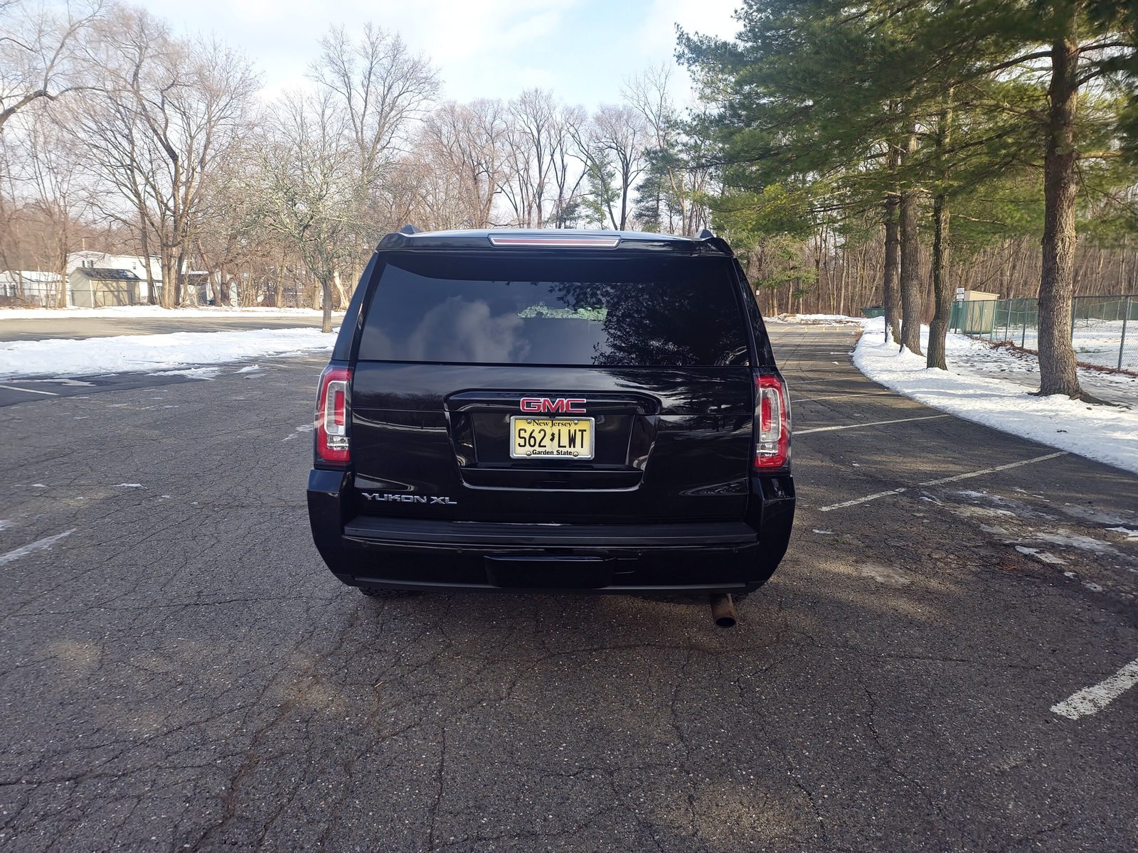 
								2016 GMC YUKON XL SLT full									