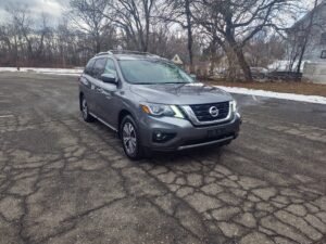 2017 Nissan Pathfinder SL