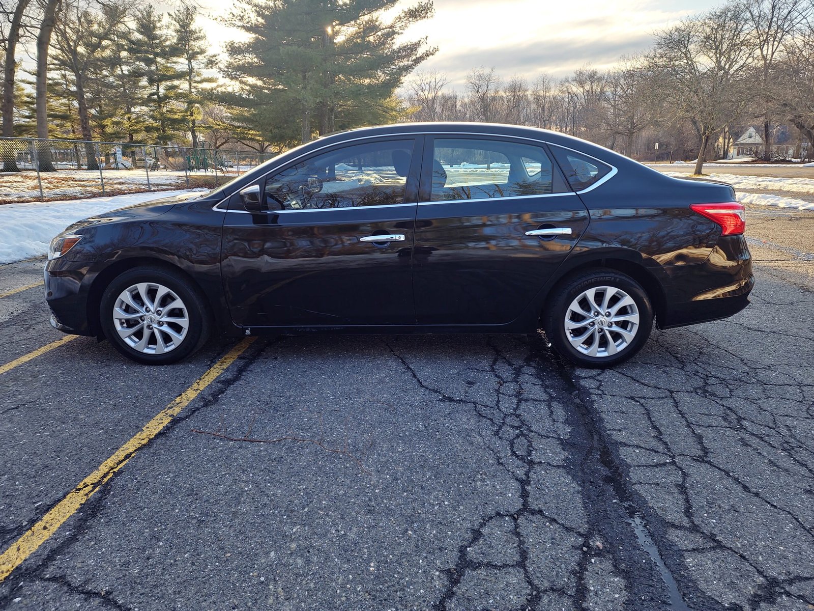 
								2019 Nissan Sentra SV full									