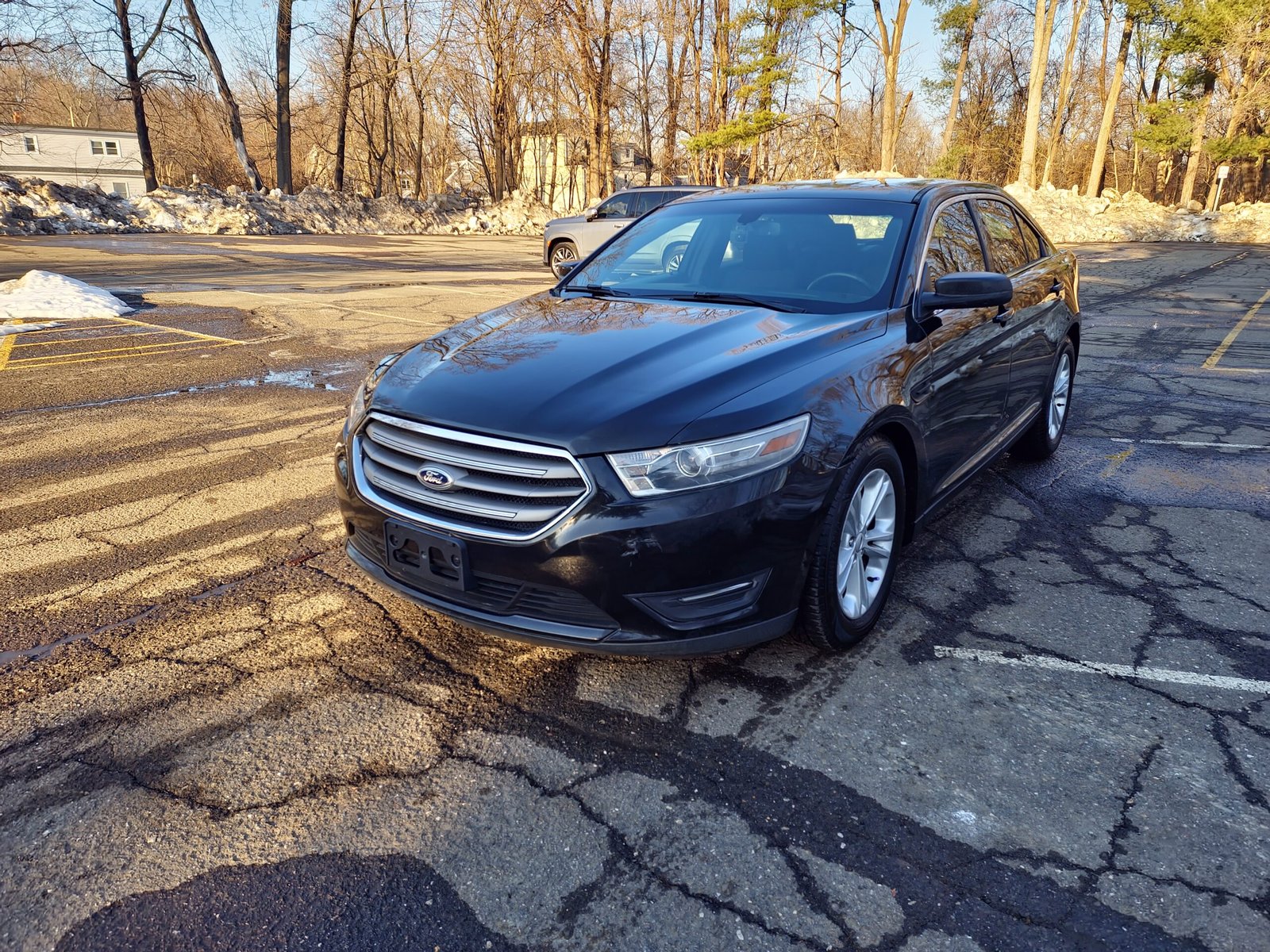 
								2014 Ford Taurus SEL full									