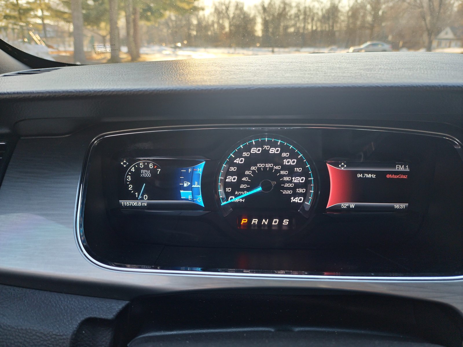 
								2014 Ford Taurus SEL full									