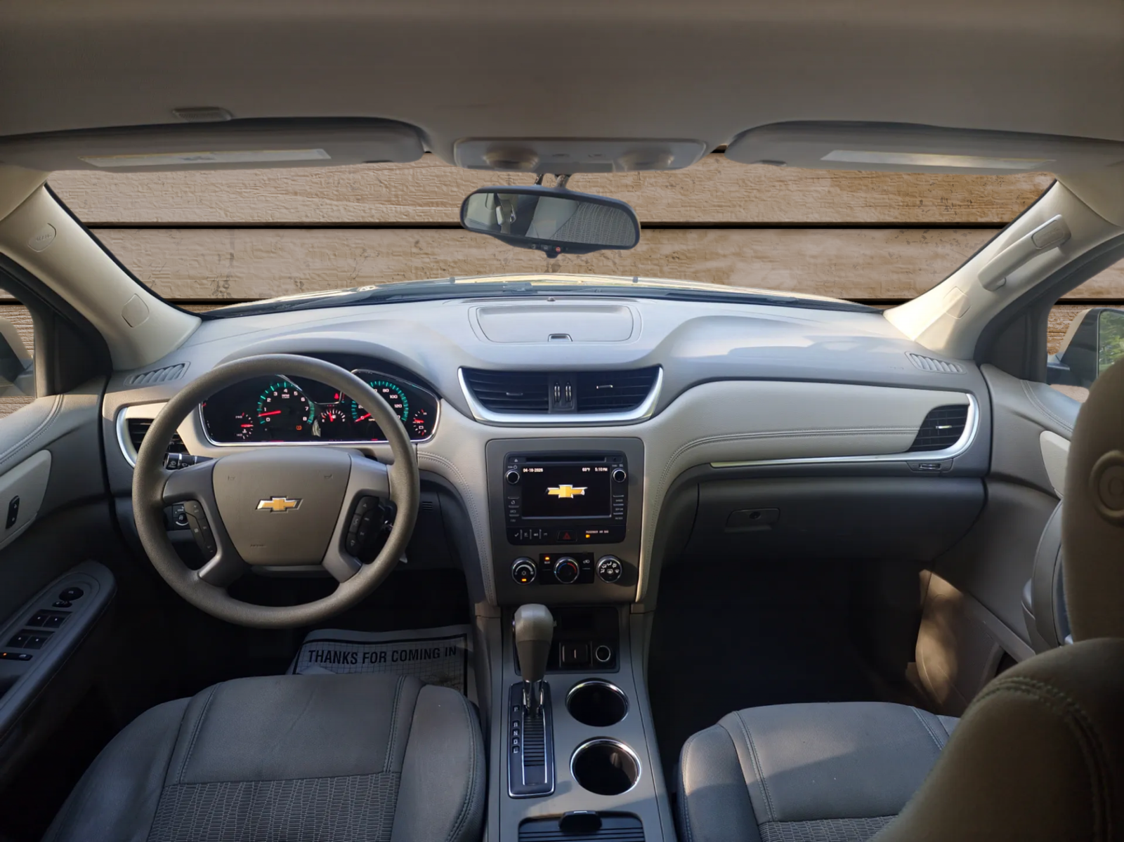 
								2017 Chevrolet Traverse LS full									