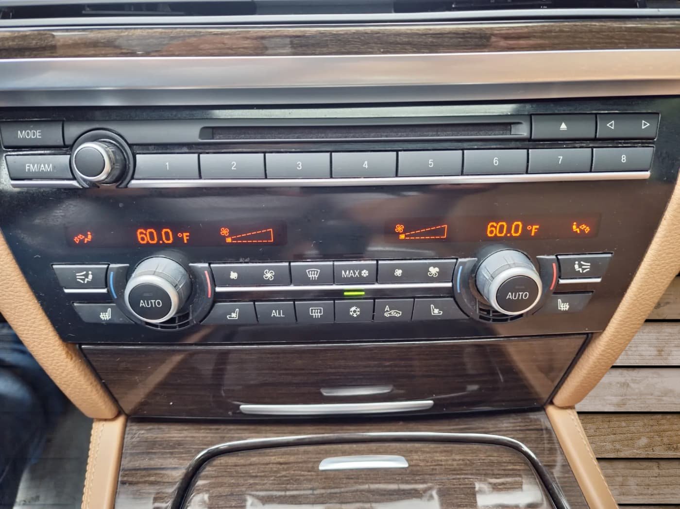 
								2012 BMW 750I full									
