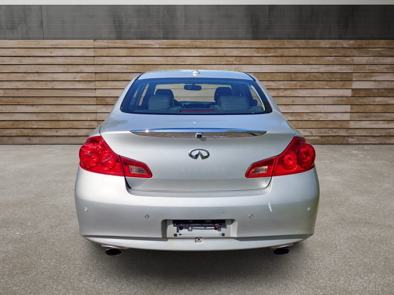 
								2011 Infiniti G37X full									