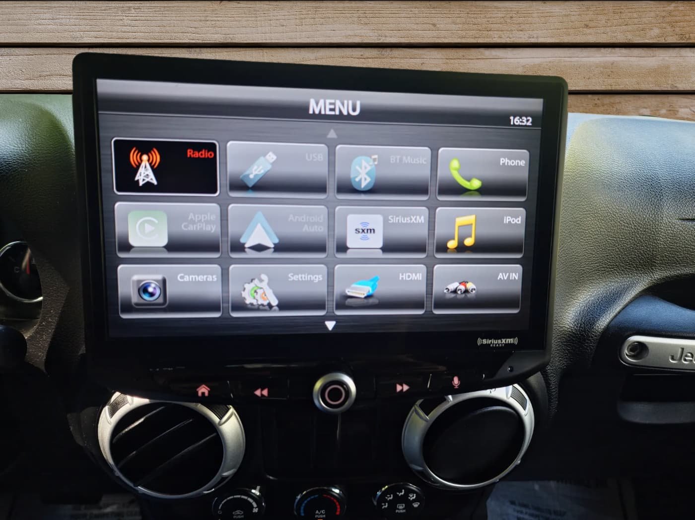 
								2014 Jeep Wrangler full									