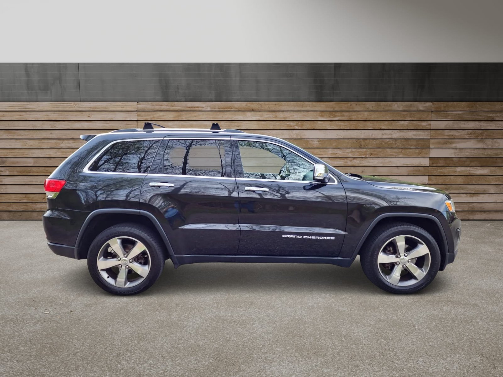 
								2015 jeep grand Cherokee Limited full									