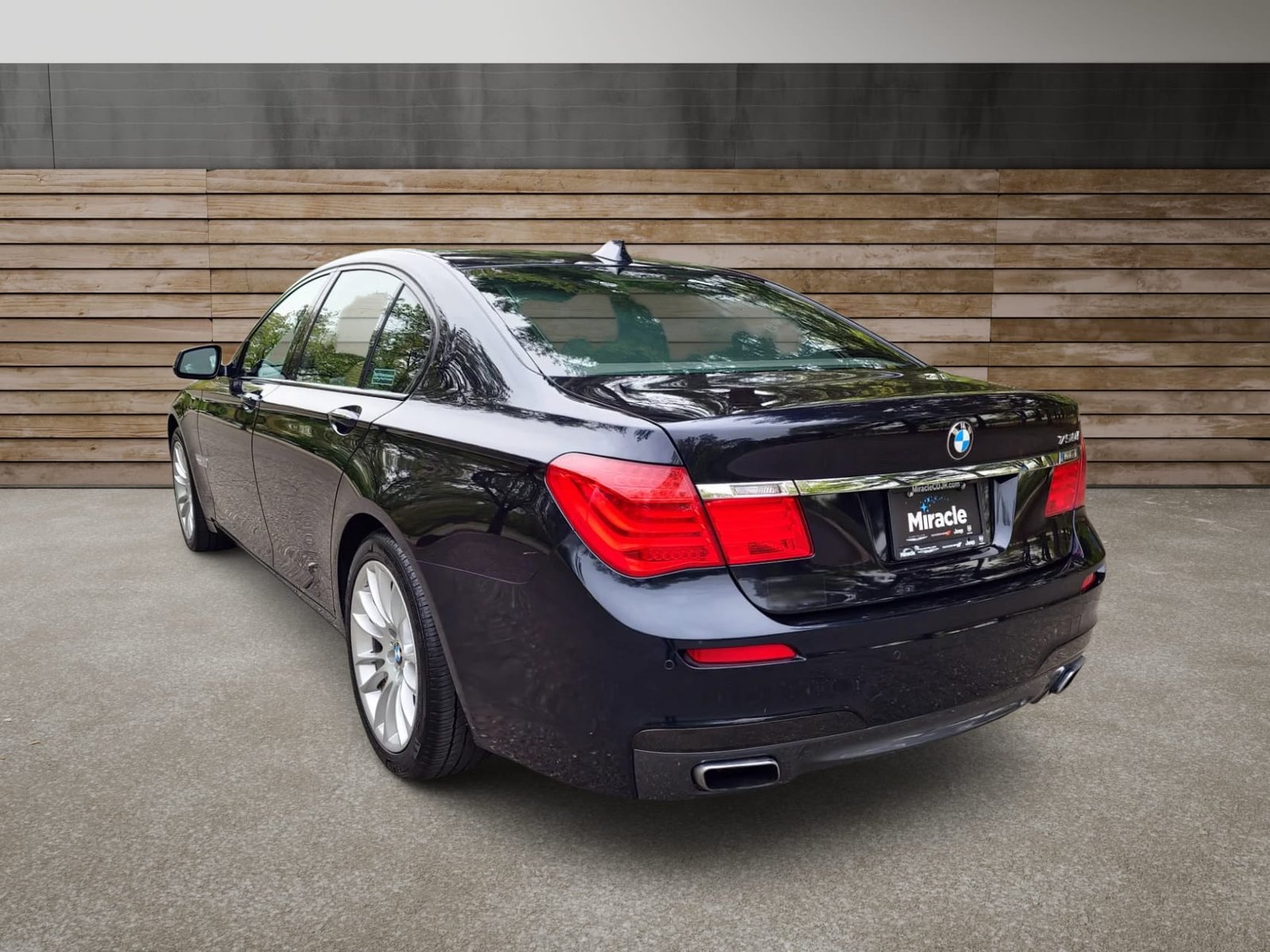 
								2012 BMW 750I full									