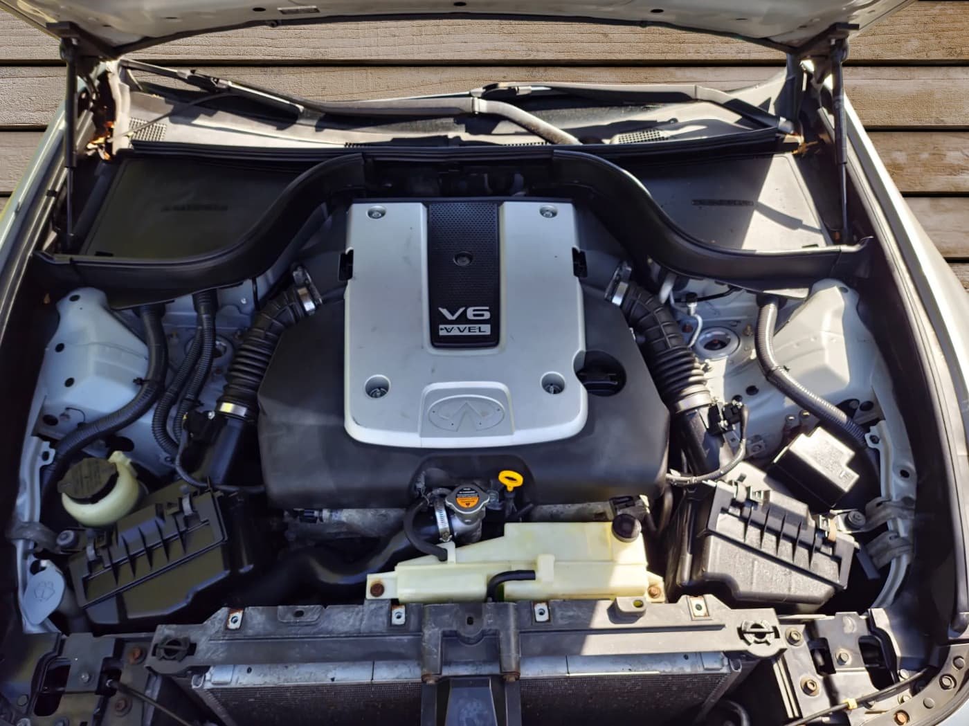 
								2011 Infiniti G37X full									