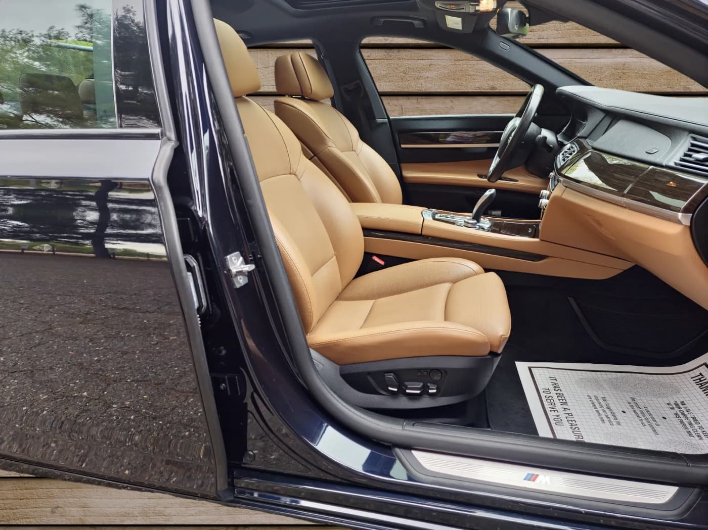 
								2012 BMW 750I full									