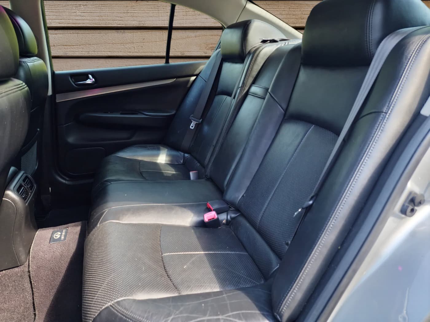 
								2011 Infiniti G37X full									