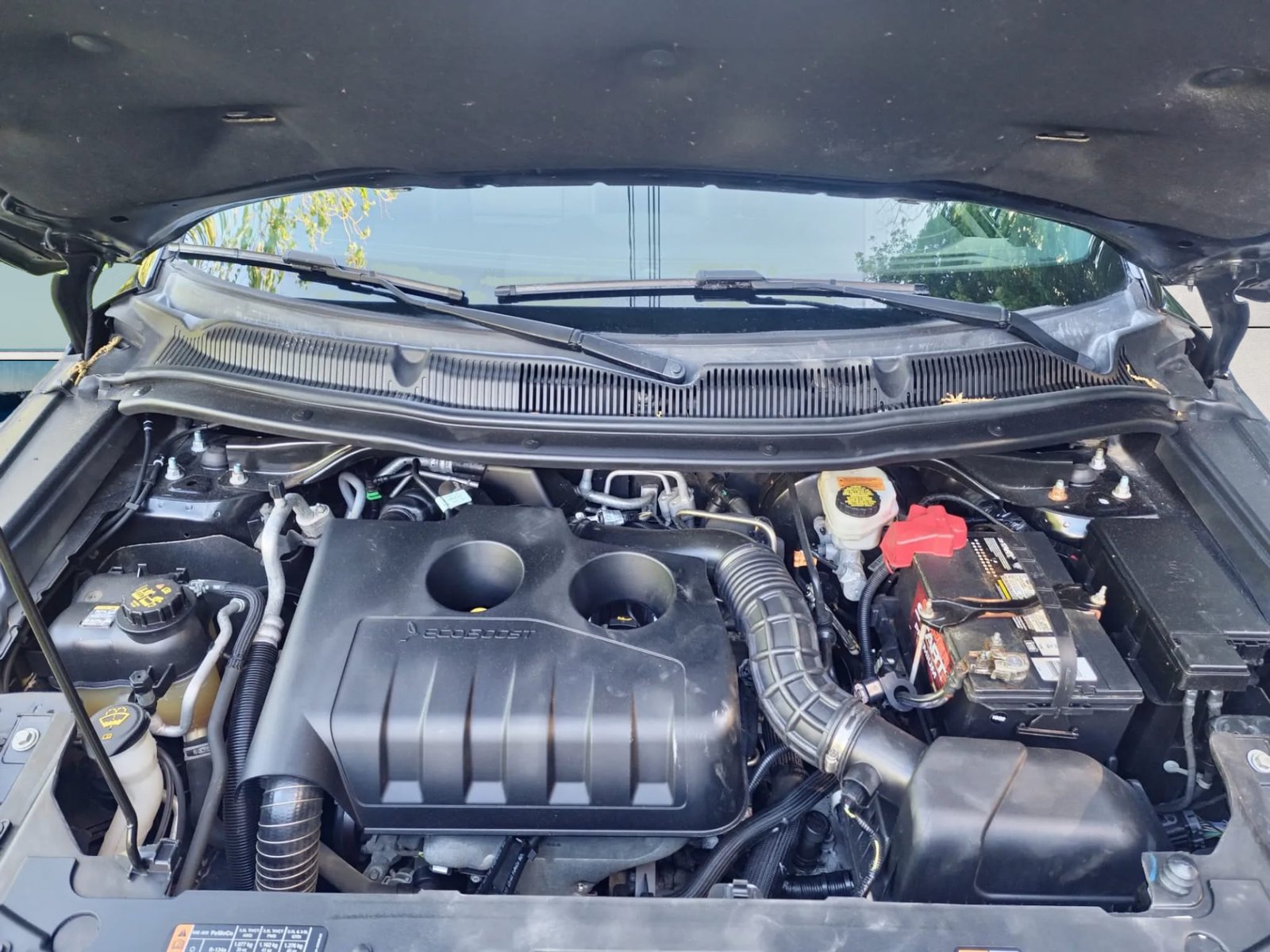 
								2017 Ford Explorer XLT full									